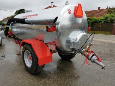 Cisterna 6000 L MAJEVICA M-6 Pocinčana