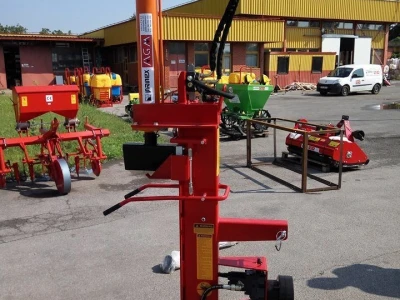 CJEPAČ DRVA NA TRAKTOR 22T - kardanski za metrice