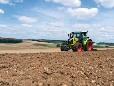 Claas Arion 450 - uštedi gotovo 5.000€ na paketu opreme!