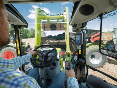 Claas Arion 450 - uštedi gotovo 5.000€ na paketu opreme!