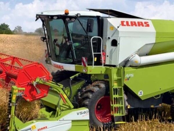Kombajn Claas Avero