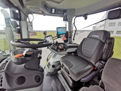 Claas Axion 800 CEBIS