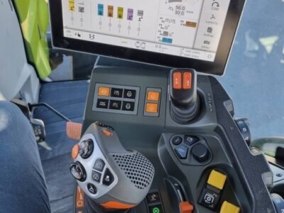 Claas Axion 830 CMATIC