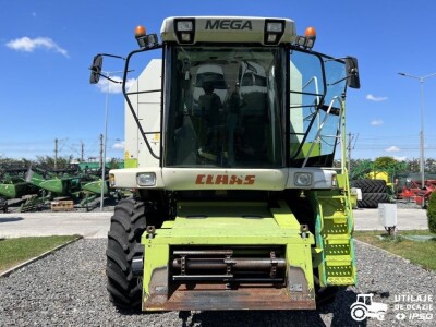 Claas Mega 350