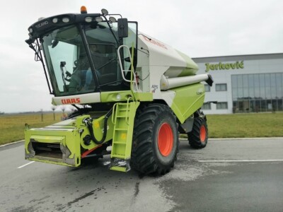 Claas Tucano 430