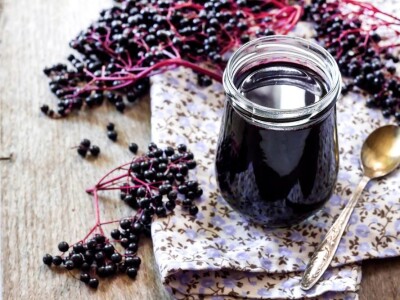 Crna Zova domaći sirup