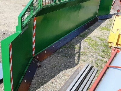 Daska za ravnanje silaže L4000