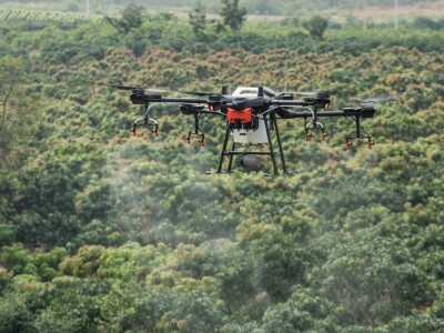 Poljoprivredni dron DJI Agras T16: Od analize do ciljanog tretiranja useva!