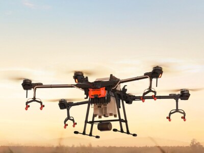 Poljoprivredni dron DJI Agras T16: Od analize do ciljanog tretiranja useva!