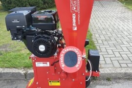 DROBILICA / SJECKALICA GRANJA AGM MOTORNA 7,6 i 10cm/15ks