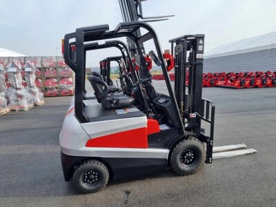 Električni viličari 2000 kg