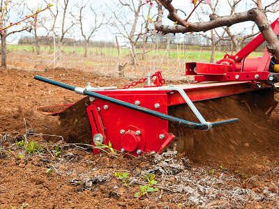 Traktorske freze s bočnim pomakom