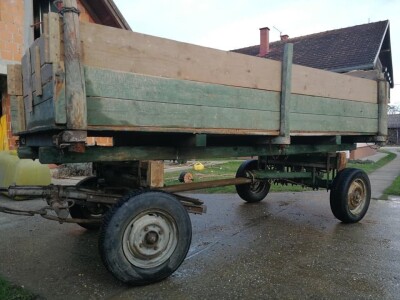 Gumenjak prikolica 2 tone