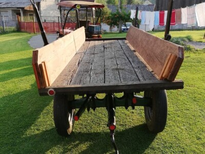 Gumenjak/prikolica za traktor