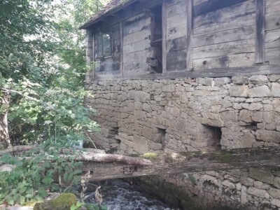 Imanje uz rijeku Koranu 19.667 m2 - Točak (Slunj)