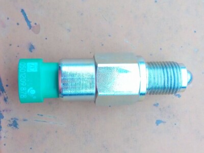 Senzor kvačila Deutz Fahr Agrotron