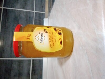 Prodajem  suncokretov med, bagremov med i livadski  med