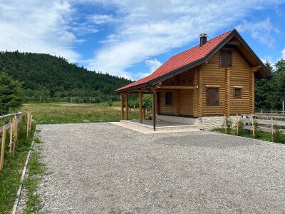 Poljoprivredno Zemljište 28.006 m2 + Nova Drvena Kuća Od Trupaca - Fužine, Gorski Kotar