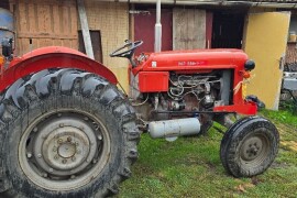 Traktor Imt 558