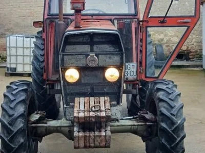 Traktor IMT 565DV