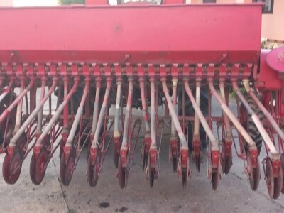 IMT-634 mehanička ŽITNA SIJAČICA, 23 reda, zahvat 3m