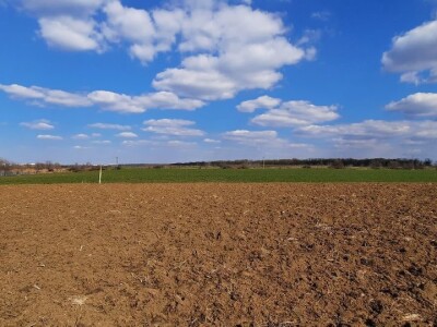 Iznajmljujem poljoprivredno zemljište