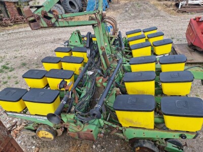 John Deere 1760/12