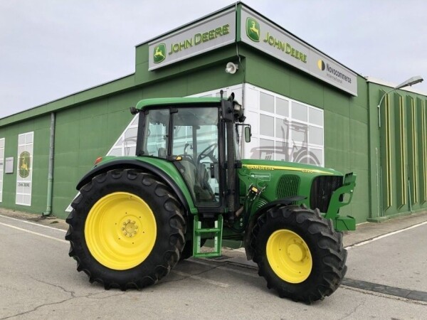 John Deere 6320 