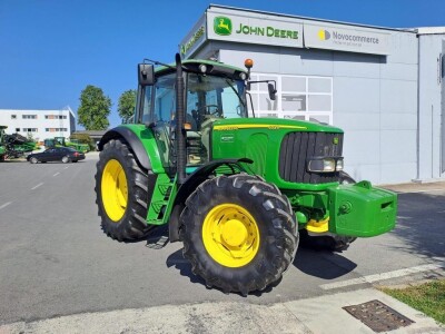John Deere 6520