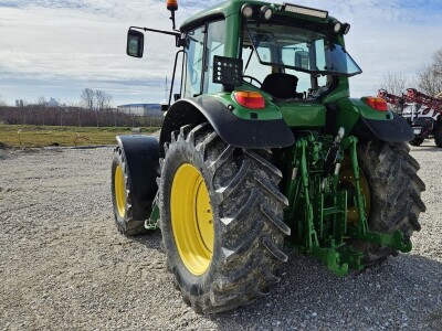 John Deere 6920