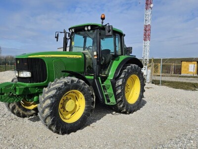 John Deere 6920