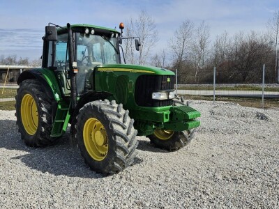 John Deere 6920