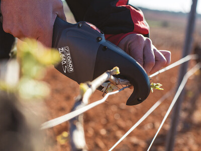 Kit VINE - baterijske škare TIGER SL-38 + vezačica ZL 640S + baterija DRIVE 350S