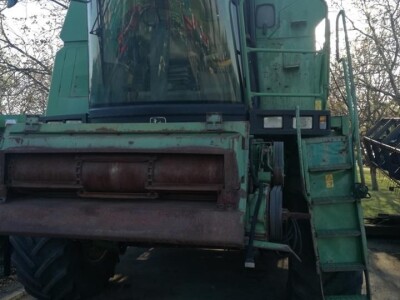 Polovni kombajn John Deere