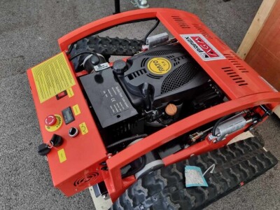 Kosilica na daljinsko upravljanje AGM