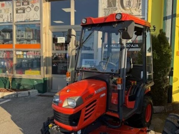 KUBOTA traktor BX2350 HST