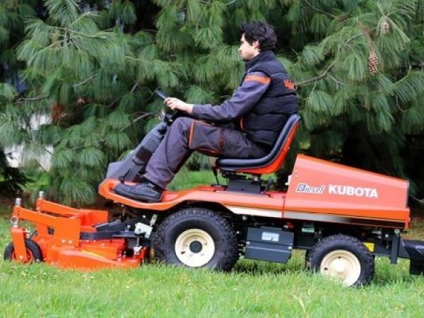 Kubota kosilica F1900 E 137