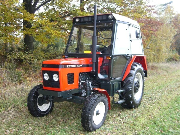 Kupujem Zetor  6211