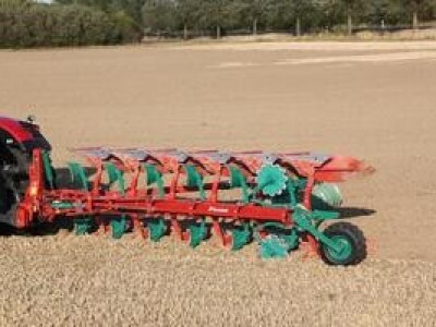 Plug Kverneland LB 100-300