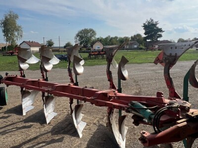 Kverneland LB 100-200 Vario