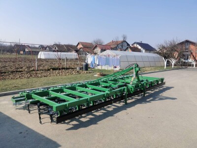 Poluteška drljača sa hidrauličnim podizanjem krila, radni zahvat 7.20, PN/ŠK