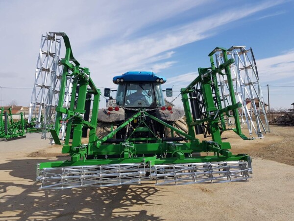 Poluteška drljača sa hidrauličnim podizanjem krila, radni zahvat 5.60, PN/ŠK