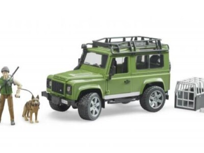 Bruder karavan Land Rover Vagon sa šumarom i psom