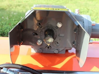 Malčer Mateng F.US/M145H model s hidrauličnim pomakom