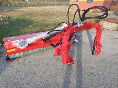 Malčer na hidrauličnoj ruci 220 cm, uku 240