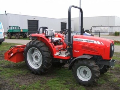 Traktor Massey Ferguson MF 1547