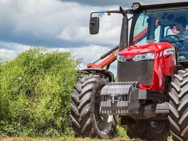 Massey Ferguson Global MF 5711