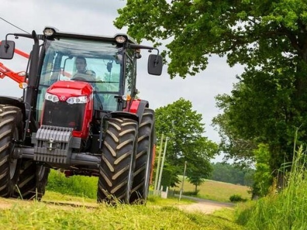 Massey Ferguson  MF 6713