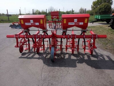 Međuredni kultivator 4 reda sa kutijom za gnoj