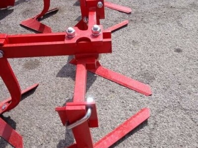 Međuredni kultivator 4 reda sa kutijom za gnoj